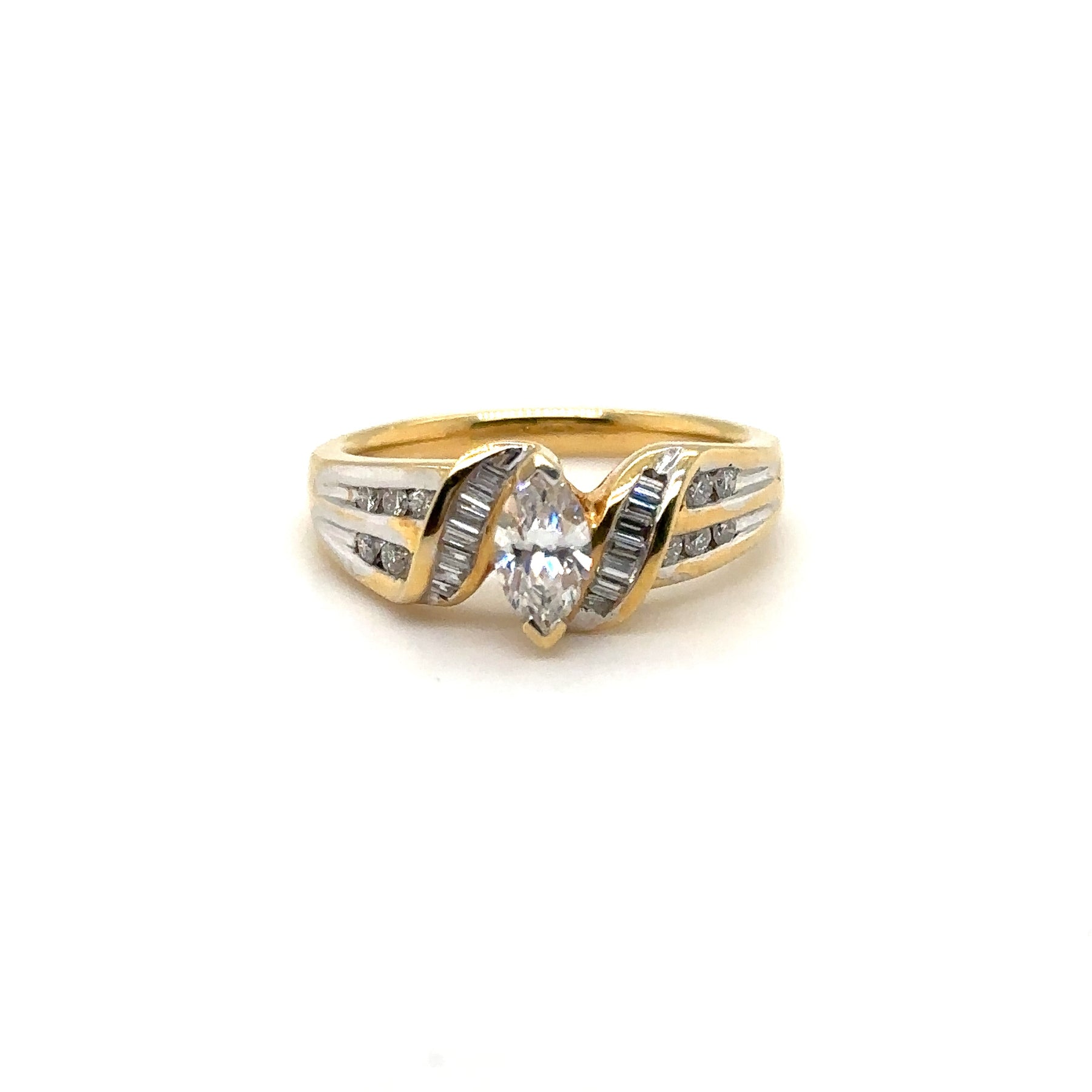 The Ava Ring