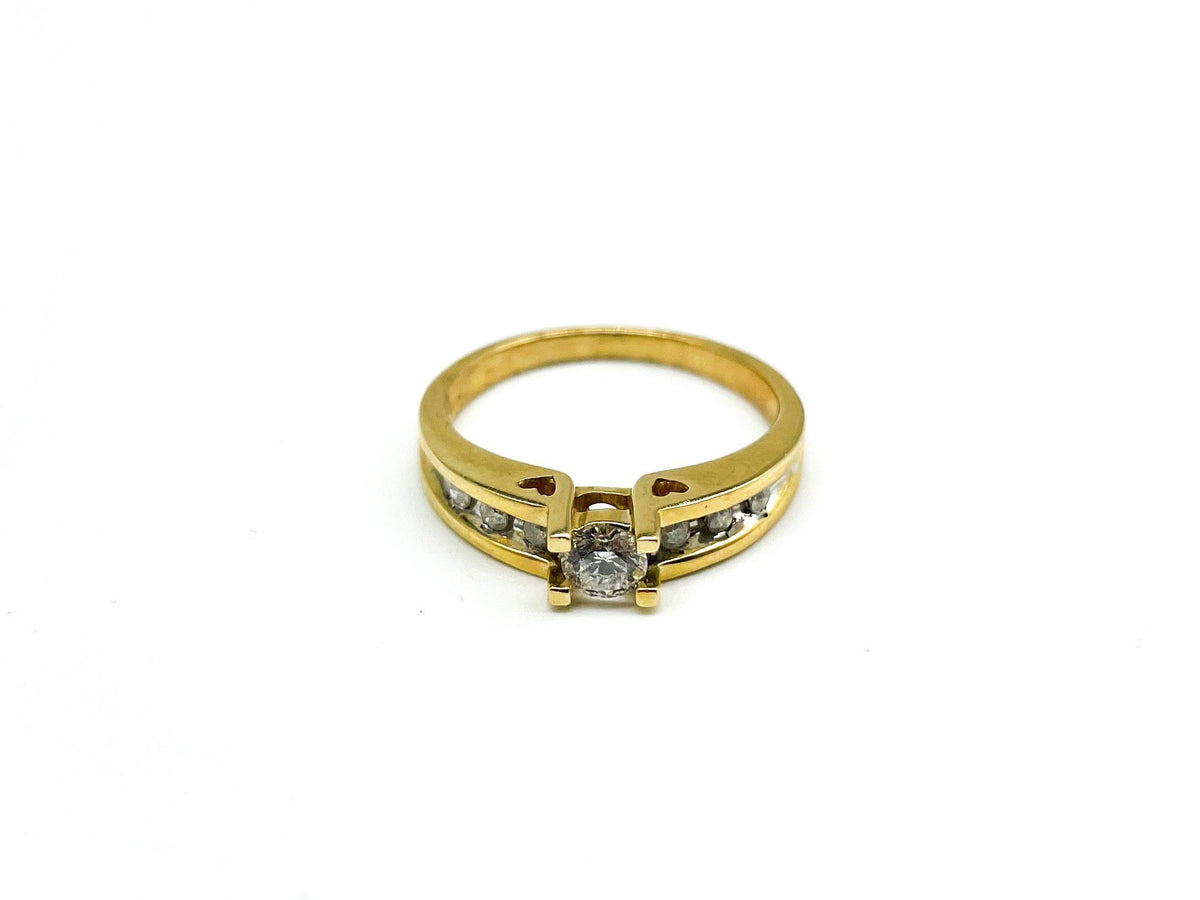 .28 Point Round Brilliant Cut Diamond Ring