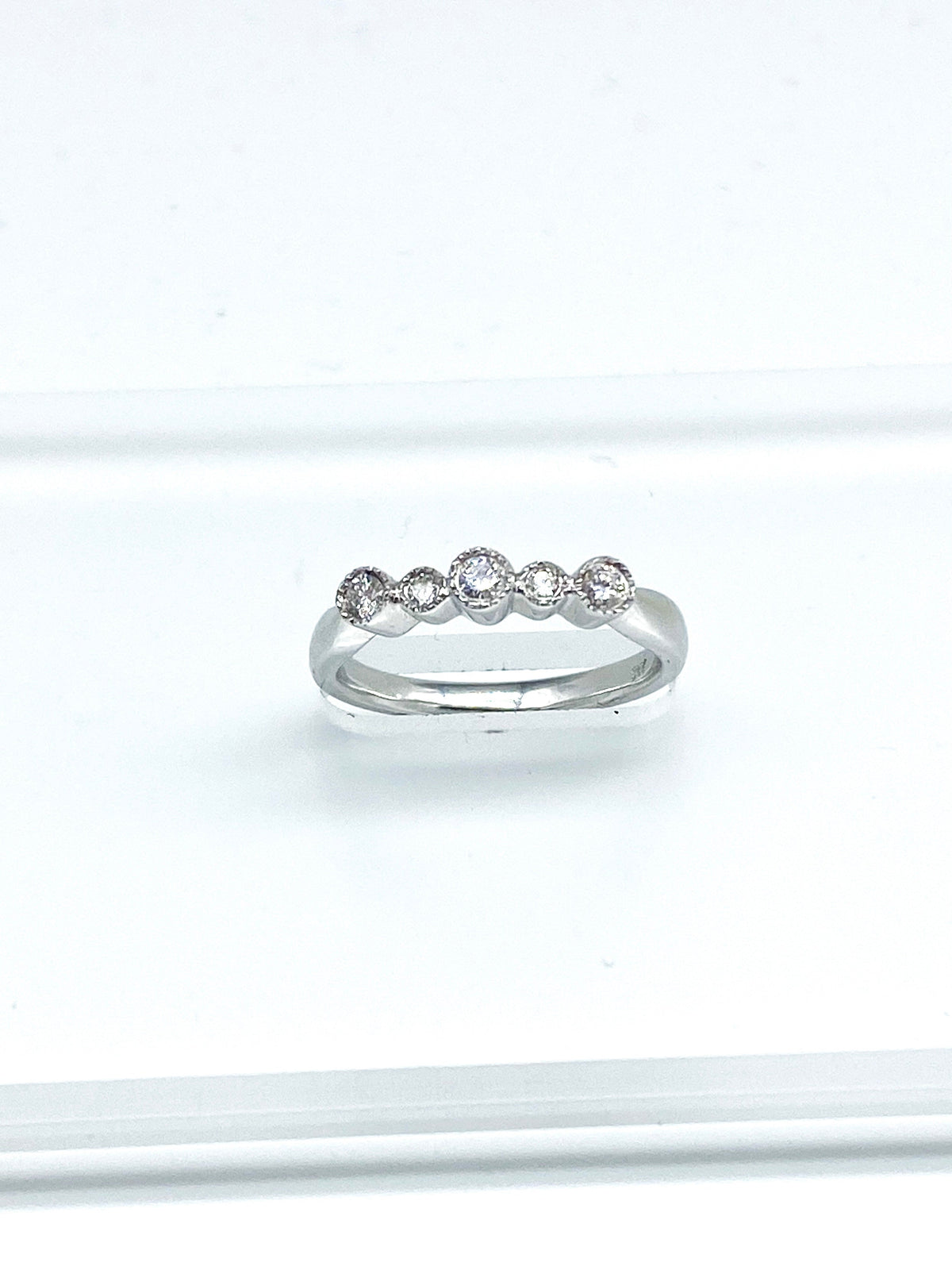 .30 Point Round Brilliant Diamond Ring