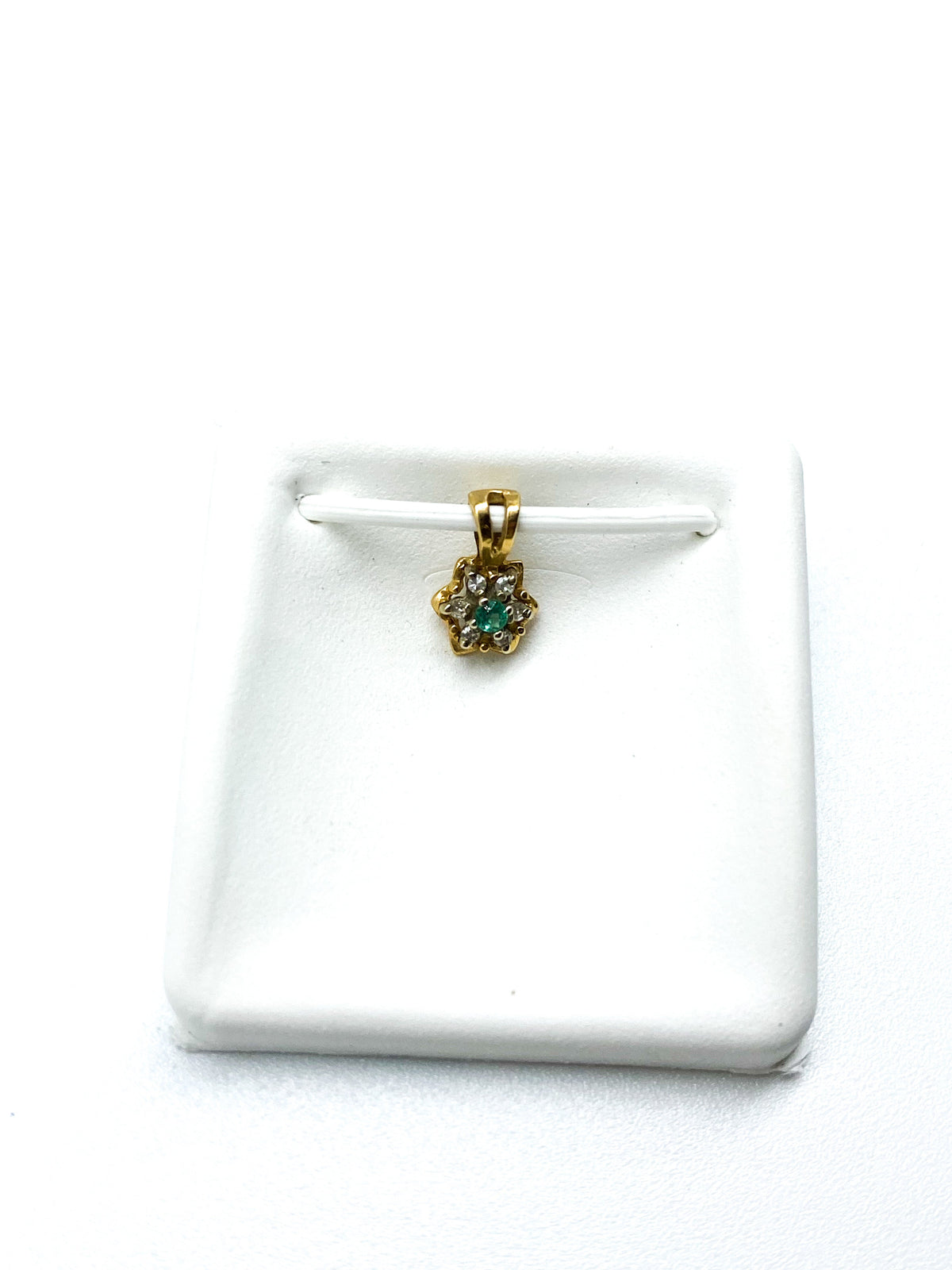 Genuine Emerald Green Round Diamond Pendant