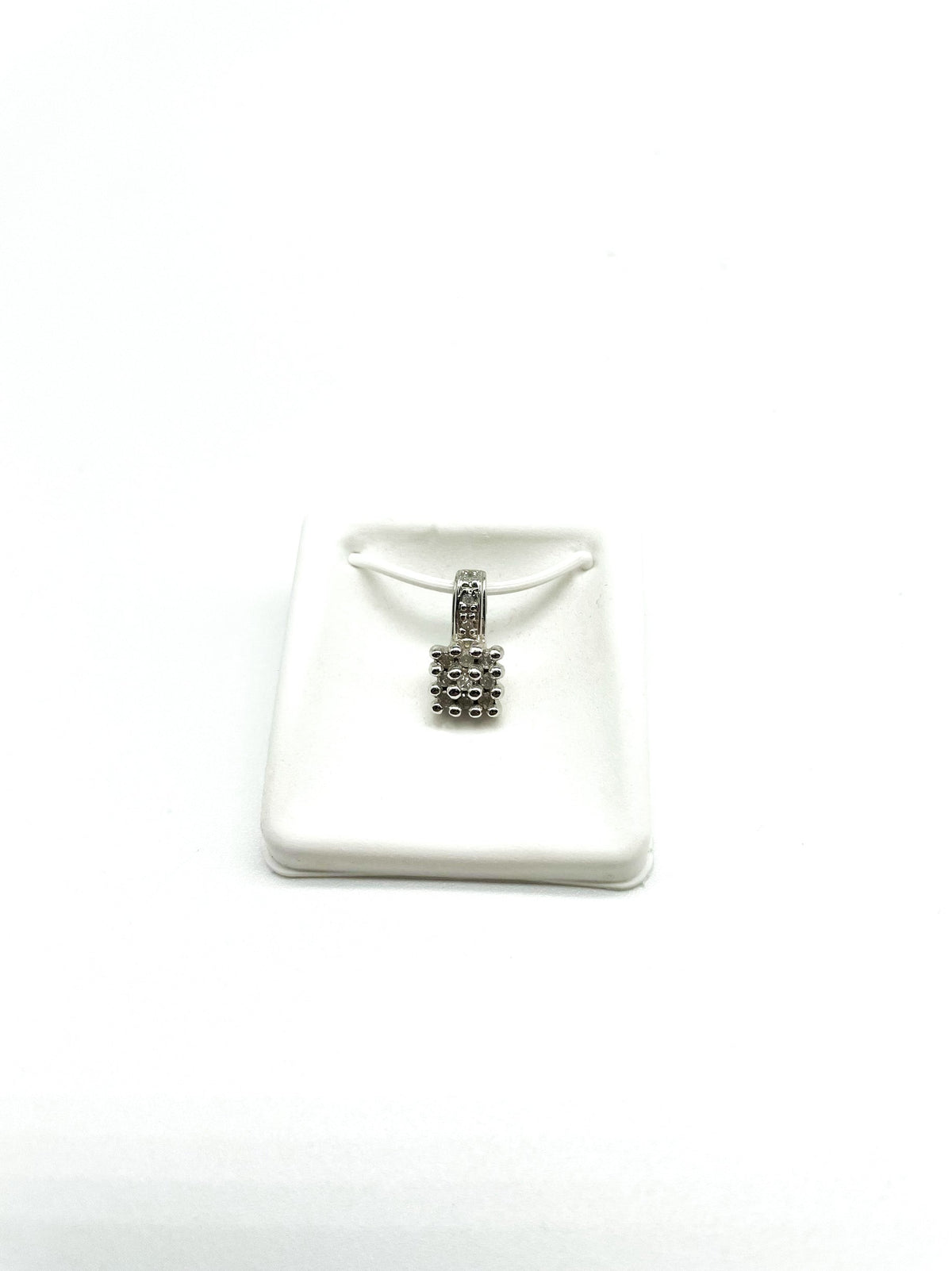 .15 Point Round Brilliant Cut Diamond Pendant