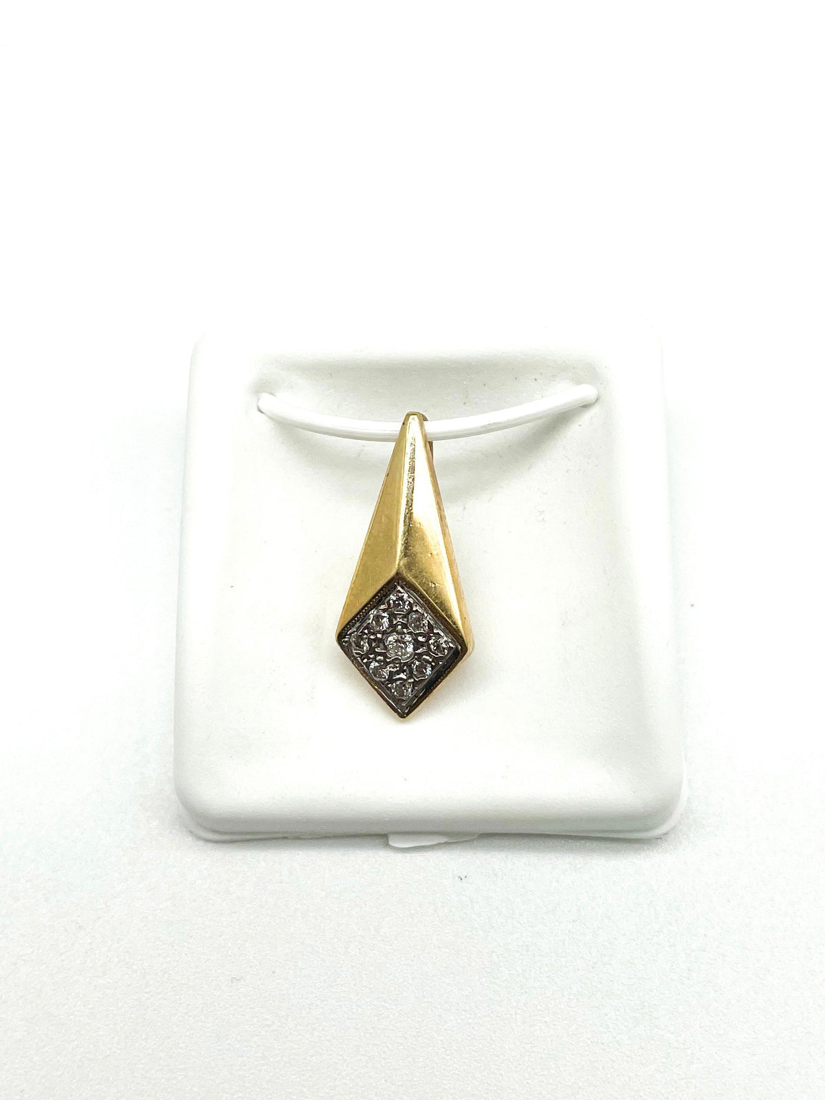 .25 Point Round Brilliant Cut Diamond Pendants