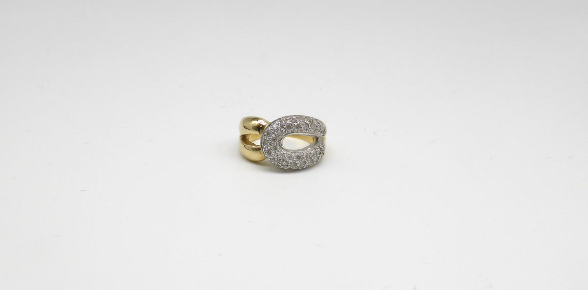 Ladies contemporary diamond ring