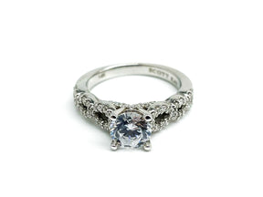 .33 Point Round Brilliant Diamond Ring